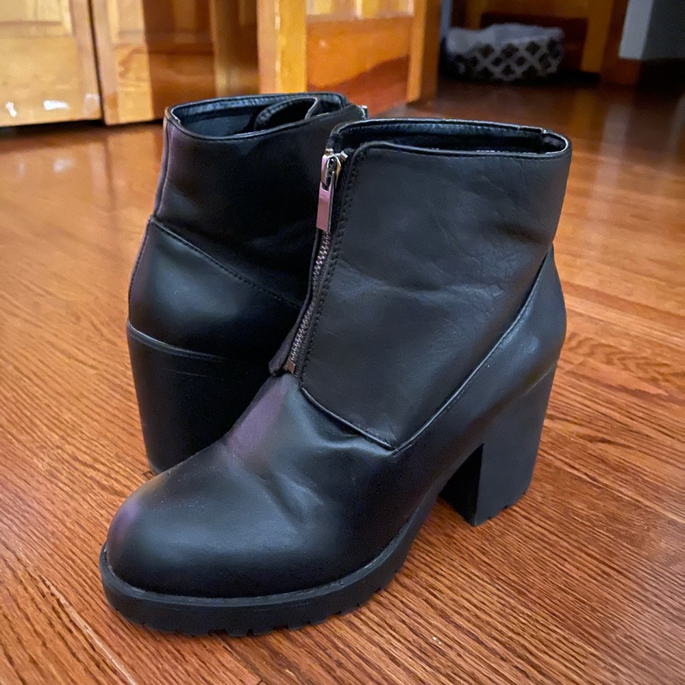 Black heeled booties